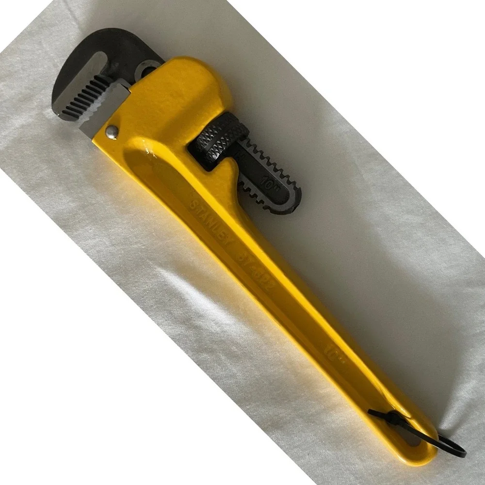 Stanley 10 Inch Yellow Heavy Duty Pipe Wrench Model 87-622